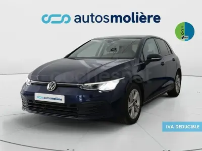 Usado VW Golf VIII Life 150 CV (110 kW) 2020 Azul Berlina