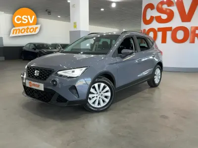 Usado Seat Arona Xperience 116 CV (85 kW) 2025 Gris SUV