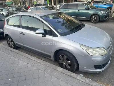 Usado Citroën C4 92 CV (67 kW) 2007 Gris / plata Berlina