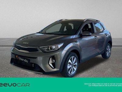 Gris Usado 2025 Kia Stonic SUV | 23.990 € (Caro)