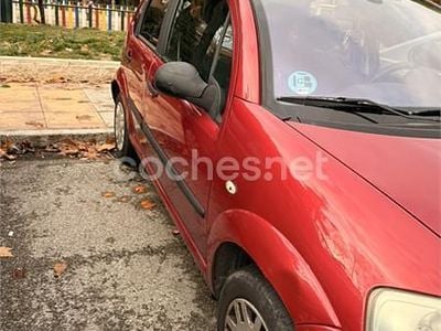 Usado Citroën C3 61 CV (44 kW) 2008 Granate Berlina