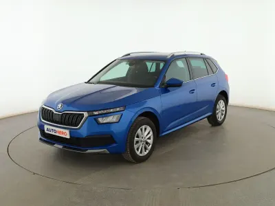 Usado Skoda Kamiq Ambition 110 CV (80 kW) 2024 Azul SUV