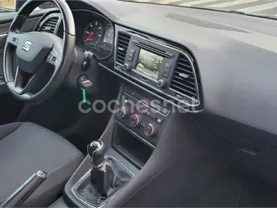 Usado Seat Leon ST Style 105 CV (77 kW) 2014 Azul Familiar