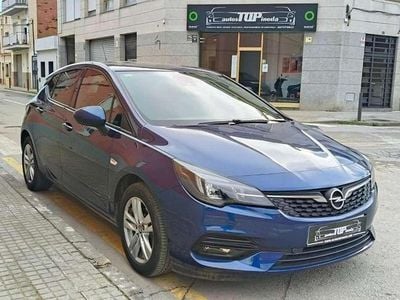 Usado Opel Astra 110 CV (80 kW) 2020 Azul Berlina