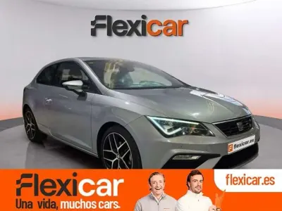 Usado Seat Leon FR 125 CV (91 kW) 2018 Gris Berlina