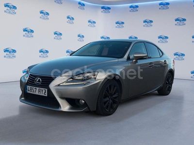 Lexus IS300h