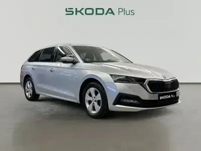 Begagnad Skoda Octavia Ambition 115 HK (84 kW) 2023 Grå Kombi