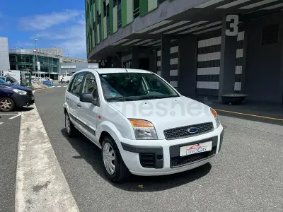Usado Ford Fusion 80 CV (58 kW) 2012 Blanco Utilitario