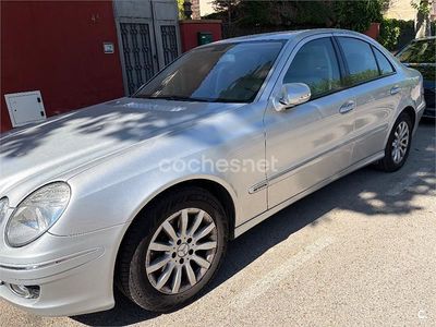 Usado Mercedes E200 Elegance 163 CV (119 kW) 2007 Gris / plata Berlina