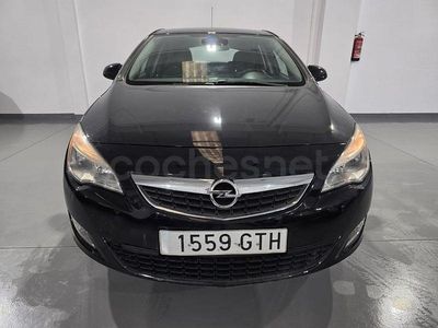 Usado Opel Astra Enjoy 110 CV (80 kW) 2010 Negro Berlina