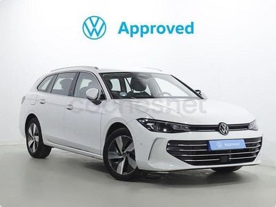 Usado VW Passat Business 150 CV (110 kW) 2024 Blanco Familiar