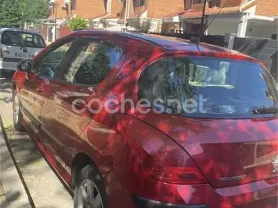 Usado Peugeot 308 Sport 120 CV (88 kW) 2008 Rojo Berlina