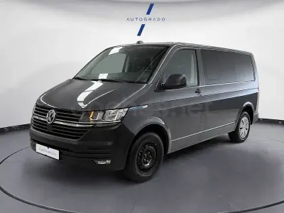 Usado VW Caravelle 150 CV (110 kW) 2021 Gris / plata Van
