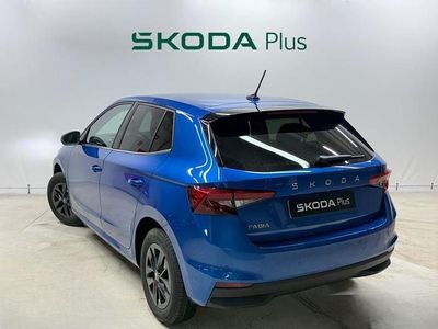 Usado Skoda Fabia Selection 95 CV (69 kW) 2025 Azul Utilitario