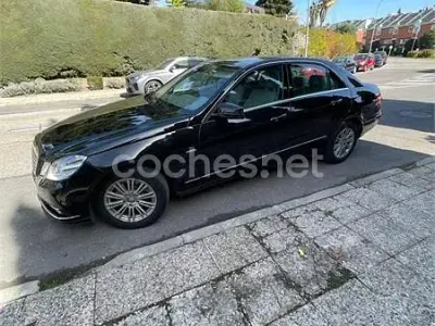 Usado Mercedes E220 Elegance 170 CV (125 kW) 2010 Negro Berlina