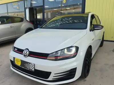 Usado VW Golf VII GTI 230 CV (169 kW) 2015 Blanco Berlina