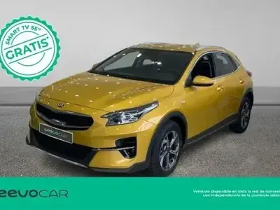Usado Kia XCeed 160 CV (117 kW) 2021 Amarillo SUV