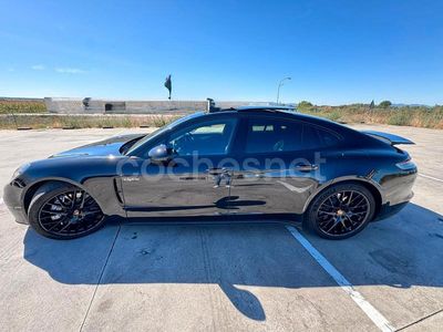 Porsche Panamera 4