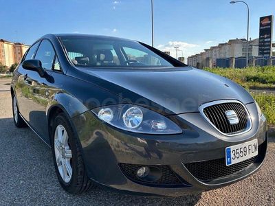 Usado Seat Leon Stylance 105 CV (77 kW) 2007 Gris / plata Utilitario