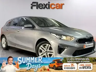 Usado Kia Ceed 120 CV (88 kW) 2021 Gris Utilitario