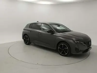 Usado Peugeot e-308 GT 114 kW (156 CV) 2024 Gris Utilitario