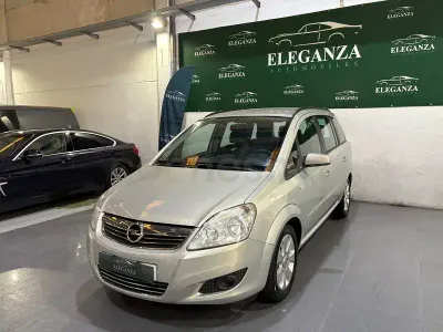 Usado Opel Zafira Cosmo 120 CV (88 kW) 2009 Gris / plata Monovolumen