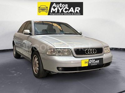 Usado Audi A4 165 CV (121 kW) 2000 Gris / plata Berlina