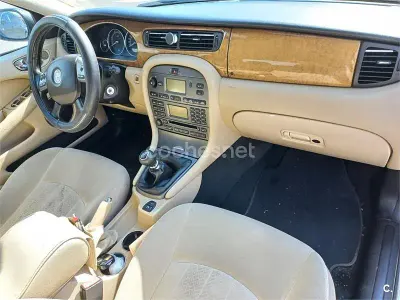 Usado Jaguar X-type Classic 155 CV (114 kW) 2005 Azul Berlina