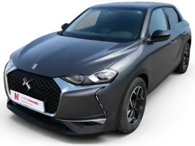 Usado DS Automobiles DS3 Crossback So Chic 110 CV (80 kW) 2021 Gris / plata SUV