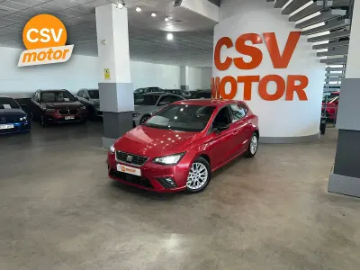 Usado Seat Ibiza FR 116 CV (85 kW) 2024 Rojo Utilitario