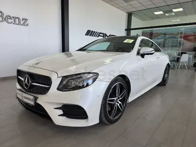 Usado Mercedes E220 194 CV (142 kW) 2018 Blanco Coupe