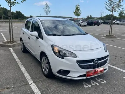 Usado Opel Corsa Business 75 CV (55 kW) 2017 Blanco Utilitario