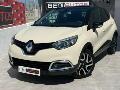 Usado Renault Captur Zen 90 CV (66 kW) 2015 Blanco SUV