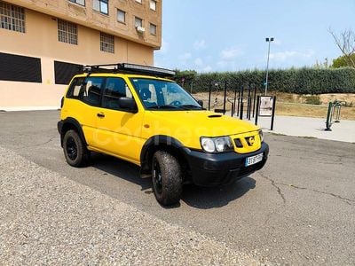 Usado Nissan Terrano 125 CV (91 kW) 2006 Amarillo SUV