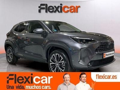 Usado Toyota Yaris Hybrid Style 130 CV (95 kW) 2024 Gris