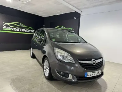 Usado Opel Meriva Excellence 110 CV (80 kW) 2015 Gris Monovolumen