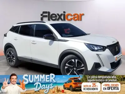 Usado Peugeot 2008 Allure 101 CV (74 kW) 2022 Blanco SUV