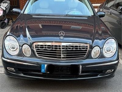 Azul Usado 2005 Mercedes E350 Avantgarde Berlina | 6000 € (Super precio)