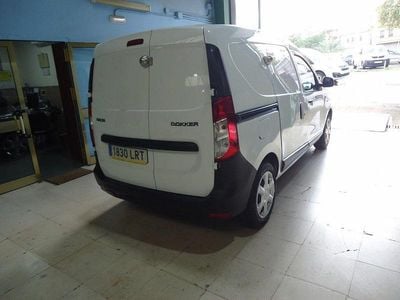 Blanco Usado 2021 Dacia Dokker Essentiel Monovolumen | 11.800 € (Precio justo)