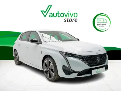 Usado Peugeot e-208 114 kW (156 CV) 2023 Blanco Utilitario