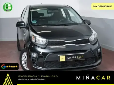 Usado Kia Picanto 67 CV (49 kW) 2022 Negro Utilitario