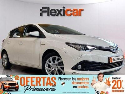 Usado Toyota Auris Hybrid Active 136 CV (100 kW) 2016 Blanco