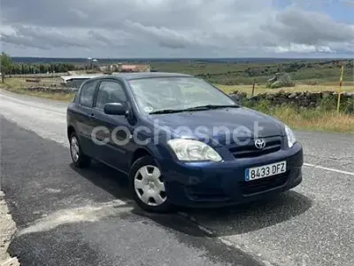 Usado Toyota Corolla Luna 110 CV (80 kW) 2005 Azul Berlina