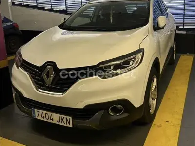 Usado Renault Kadjar Zen 110 CV (80 kW) 2015 Blanco SUV