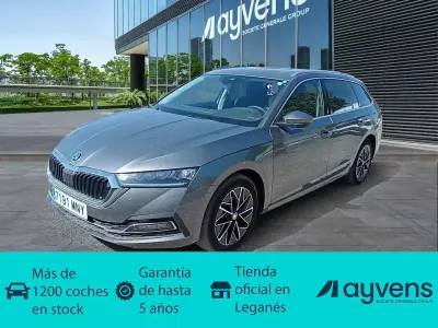 Käytetty Skoda Octavia Selection 150 HP (110 kW) 2024 Harmaa Farmari