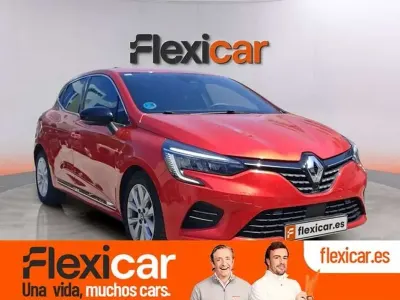 Usado Renault Clio V Zen 91 CV (66 kW) 2021 Rojo Utilitario
