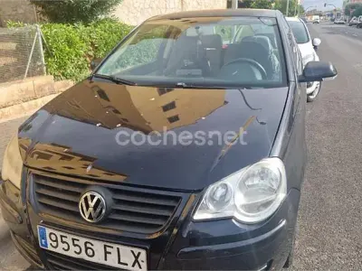 Usado VW Polo Highline 80 CV (58 kW) 2007 Negro Utilitario