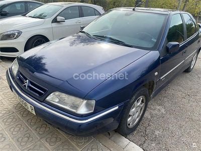 Usado Citroën Xantia Attraction 110 CV (80 kW) 2001 Azul Berlina