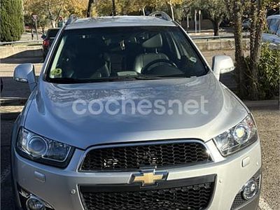 Gris / plata Usado 2011 Chevrolet Captiva LTZ SUV | 10.400 € (Un poco caro)