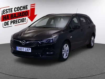 Usado Opel Astra Ultimate 145 CV (106 kW) 2020 Negro Familiar